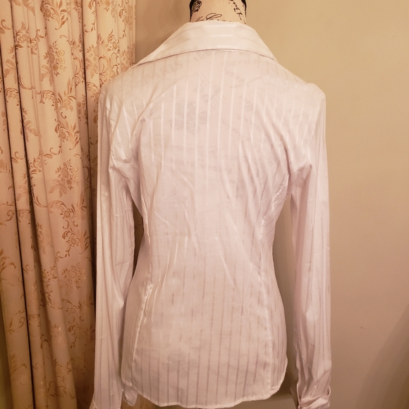 Majora White Blouse 👚 - Picture 3 of 4